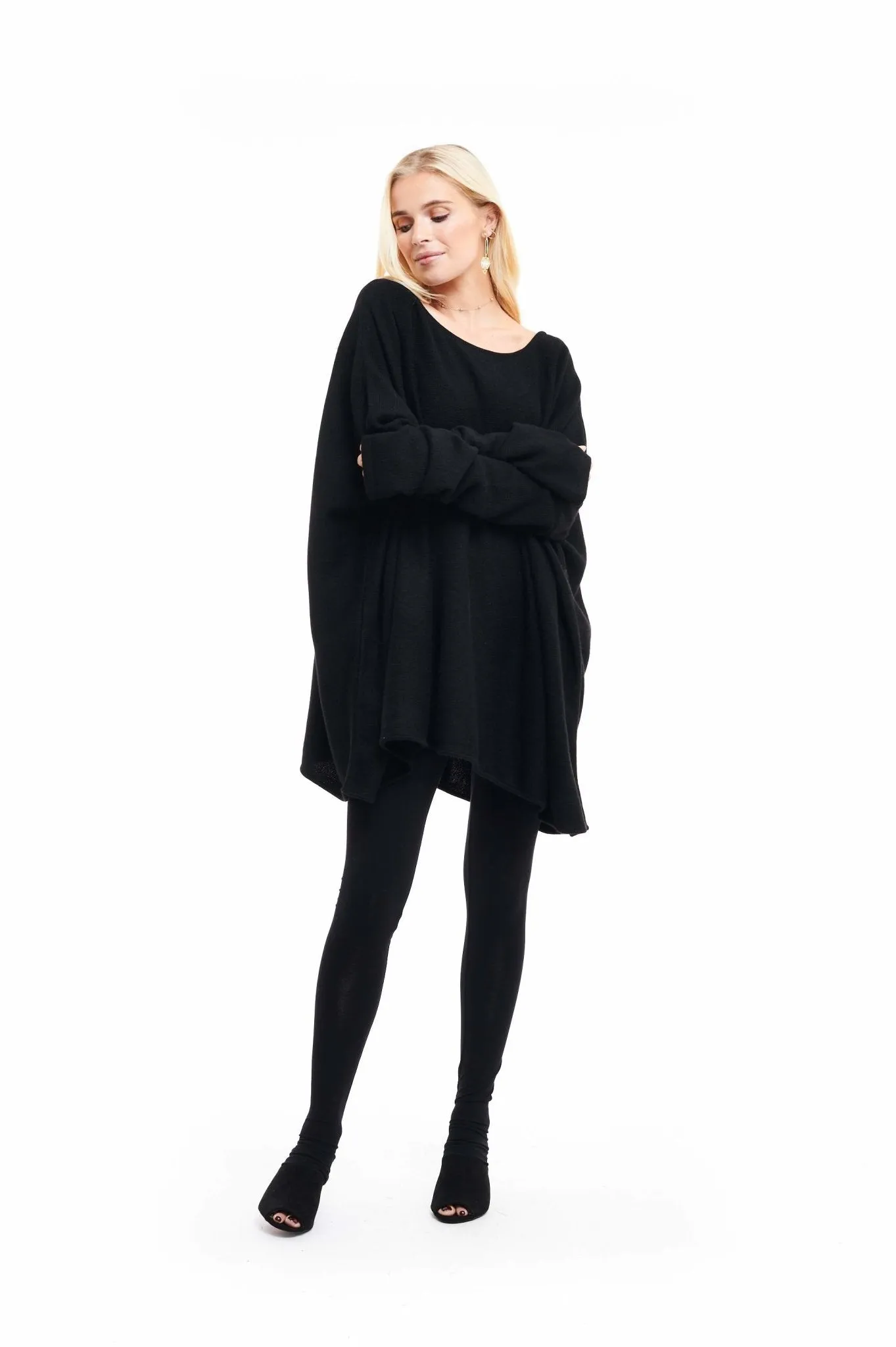 4 PLY CASHMERE SNUGGLE BOX JUMPER BLACK