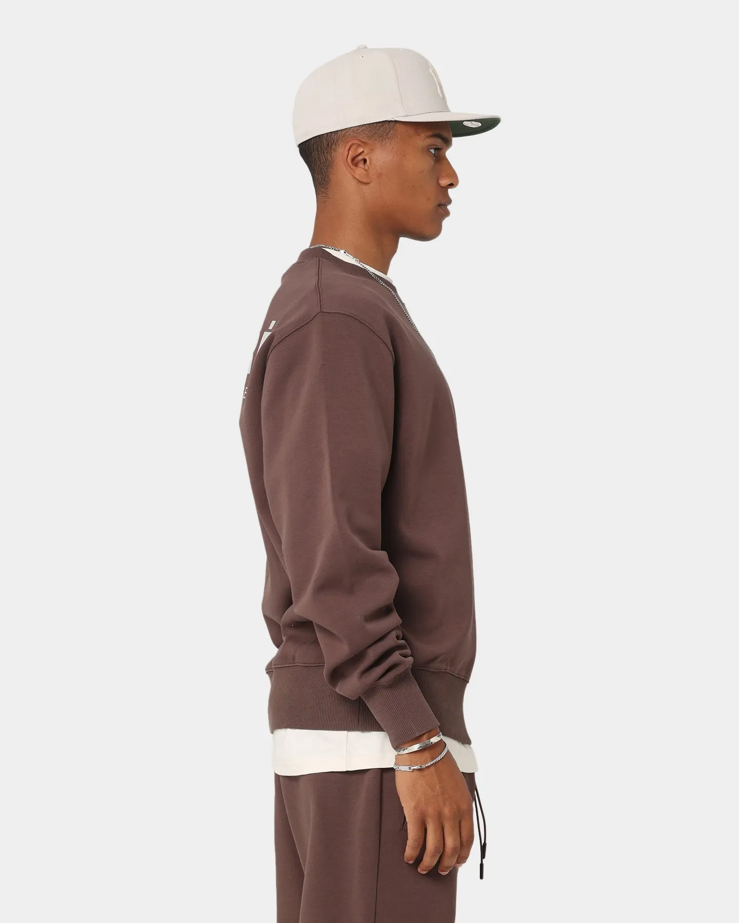 Carré Motion Crewneck Dark Brown