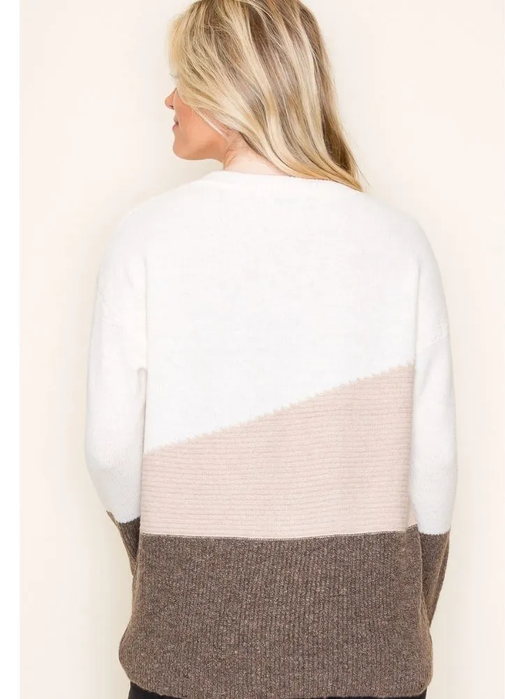 Color Block Pullover Sweater in Ivory by Staccato