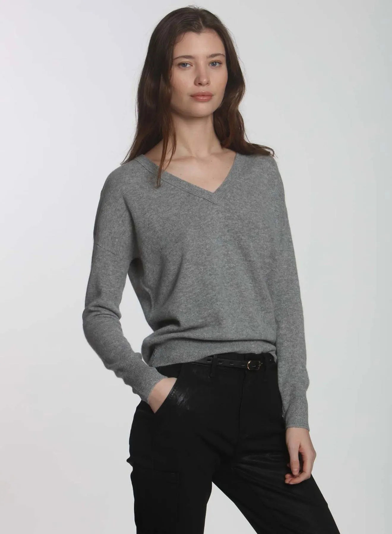 CORE Cashmere BF Vee - Grey