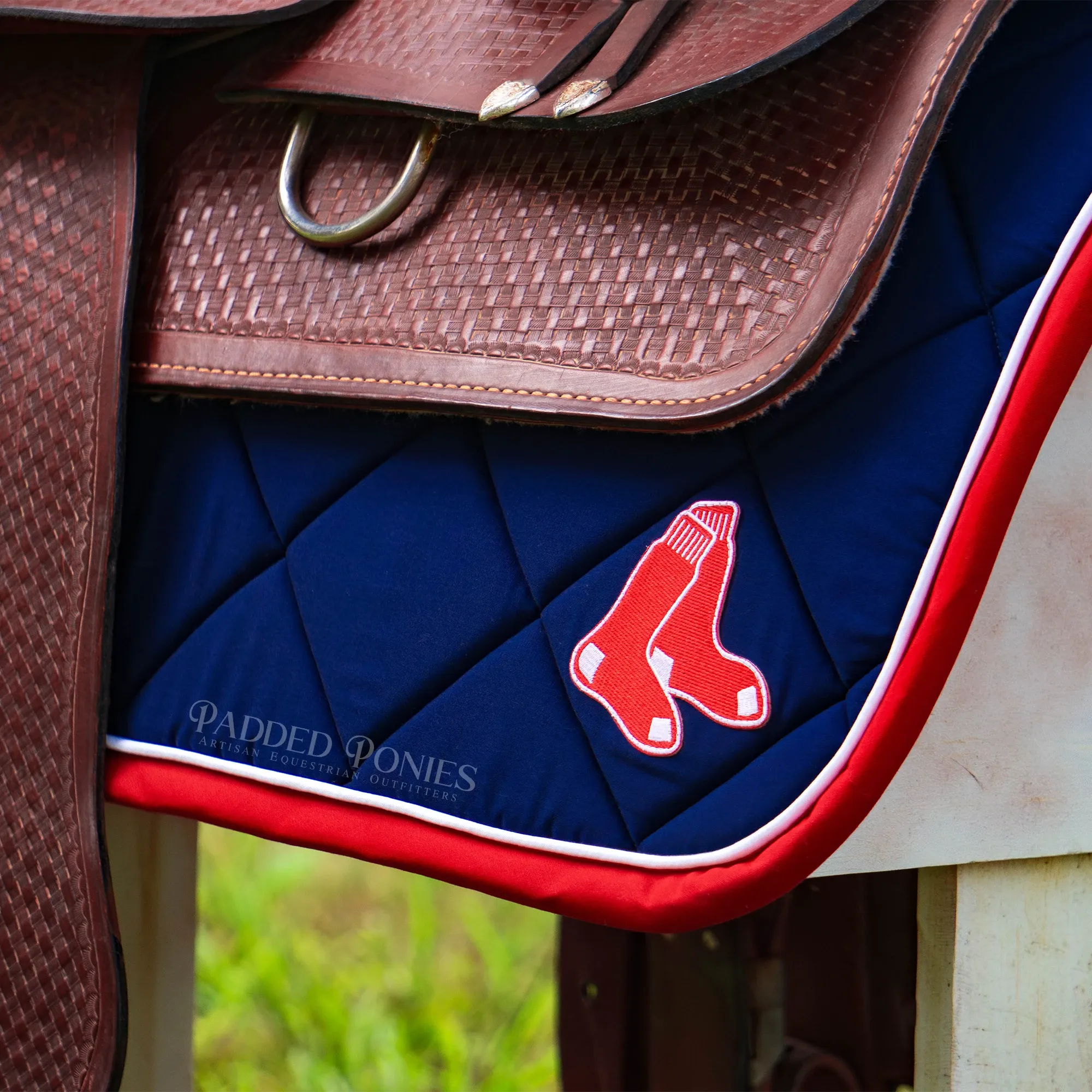 Custom Professional Sports Patch Saddle Pad