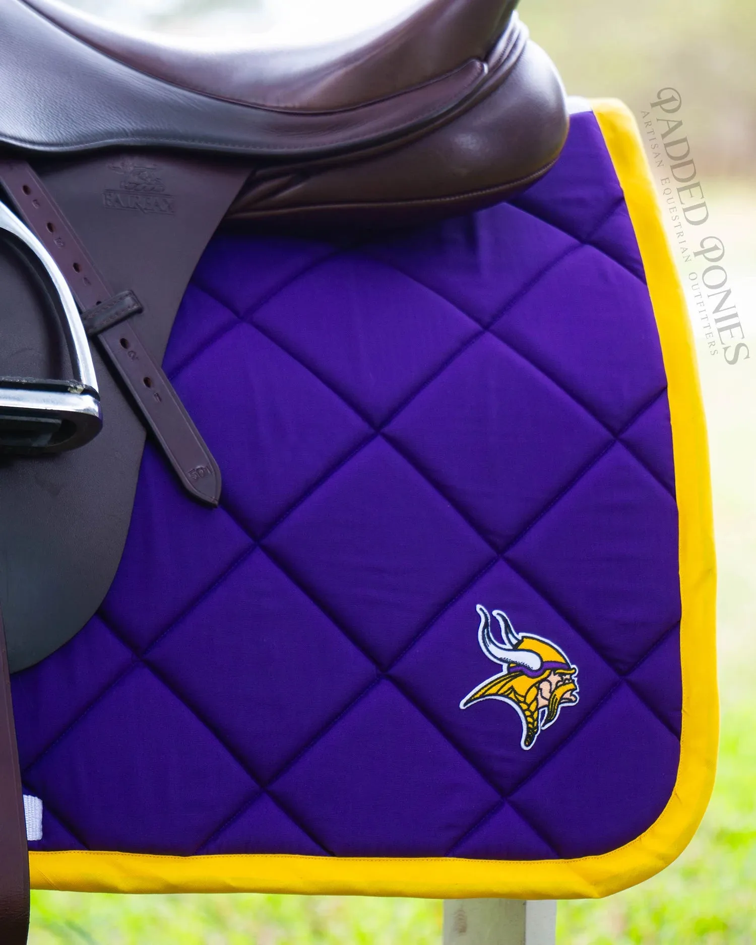 Custom Professional Sports Patch Saddle Pad