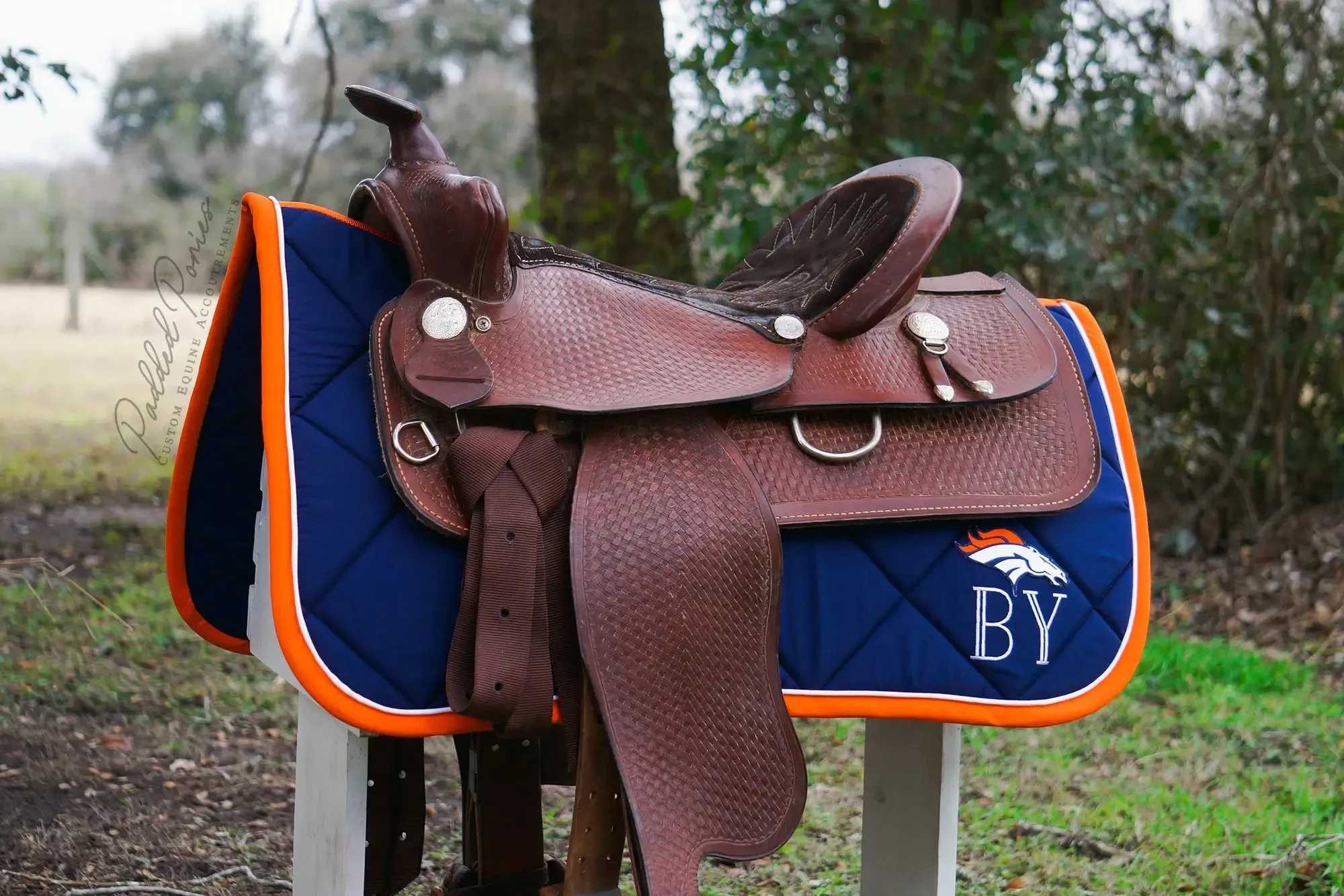 Custom Professional Sports Patch Saddle Pad