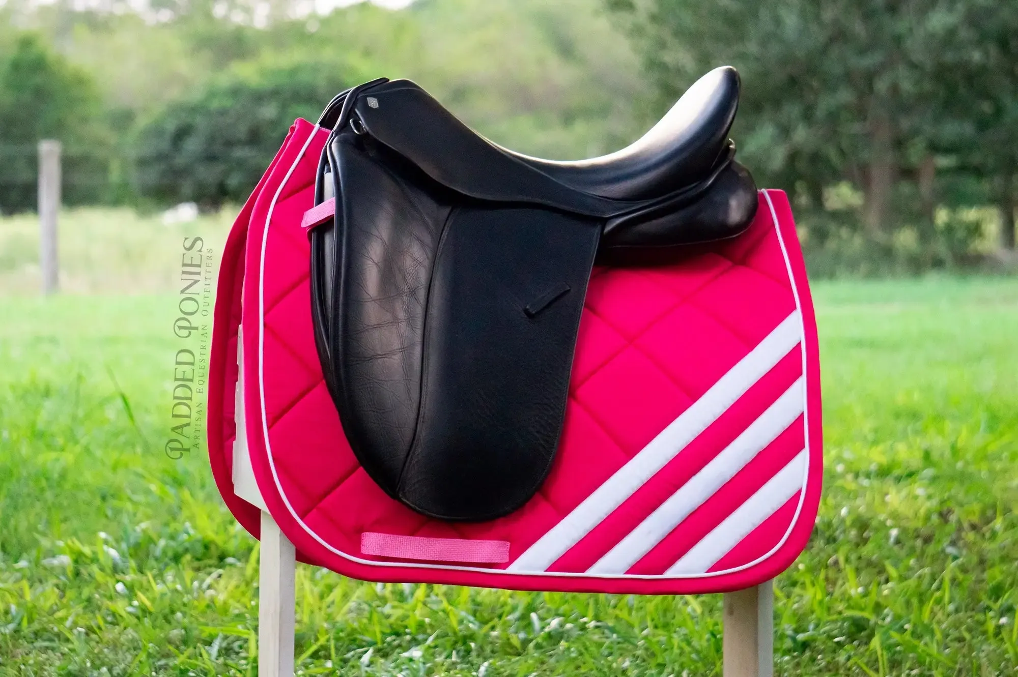 Custom Solid Color Corner Stripes Saddle Pad