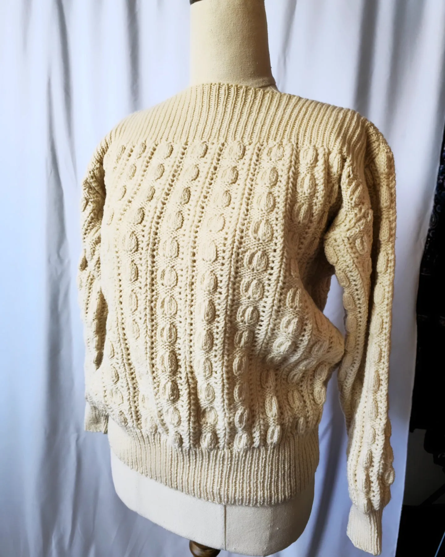 Hand knitted jumper S/M