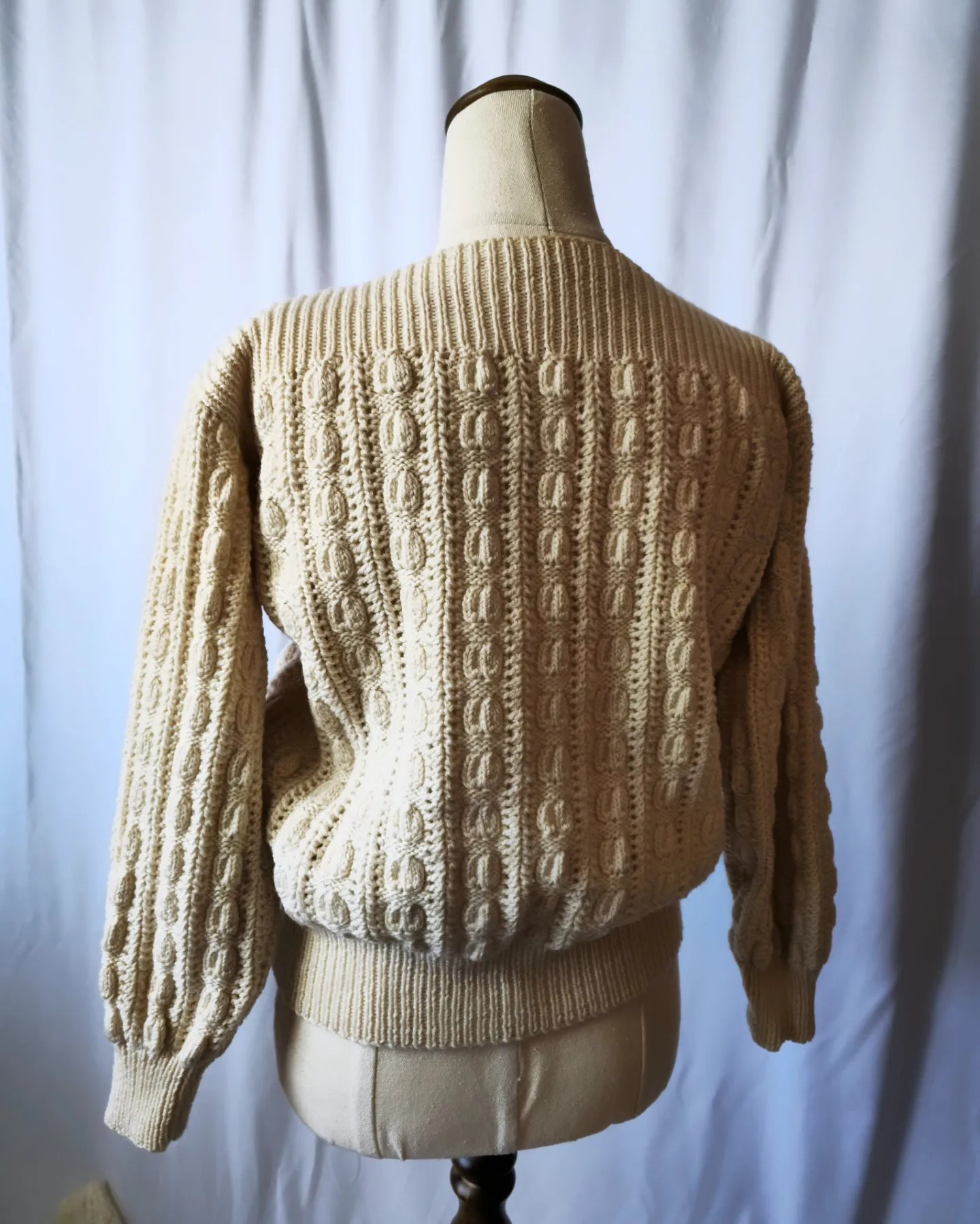 Hand knitted jumper S/M