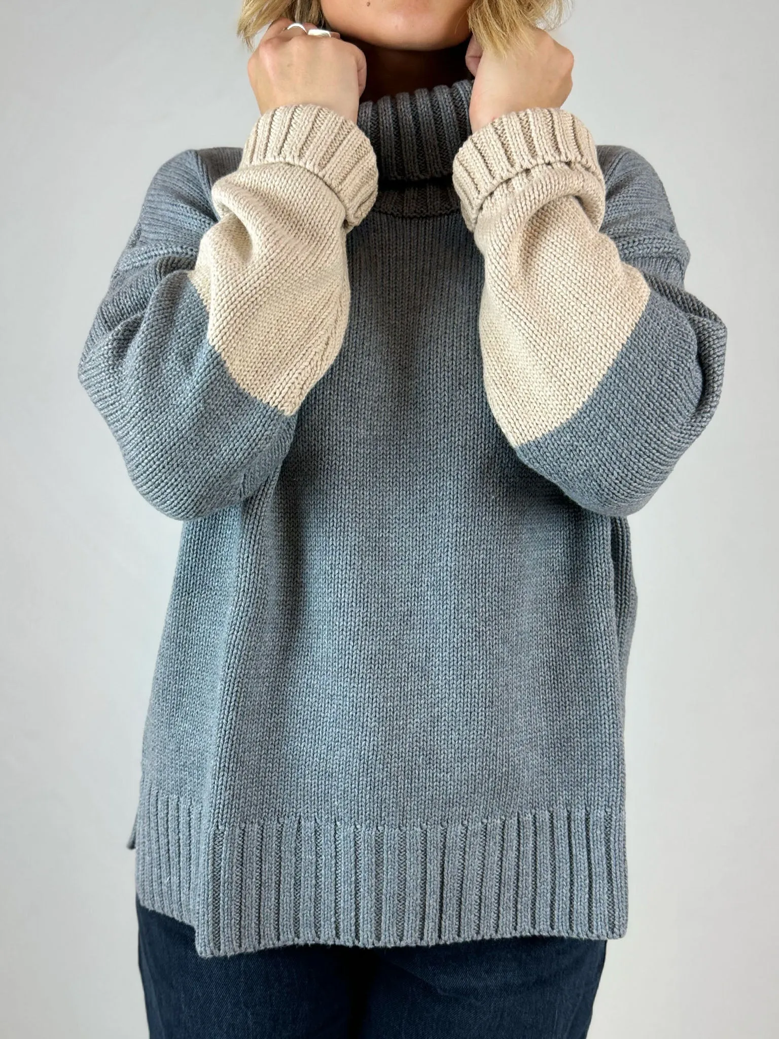 Hau Two-Tone Jumper - 3 Colours