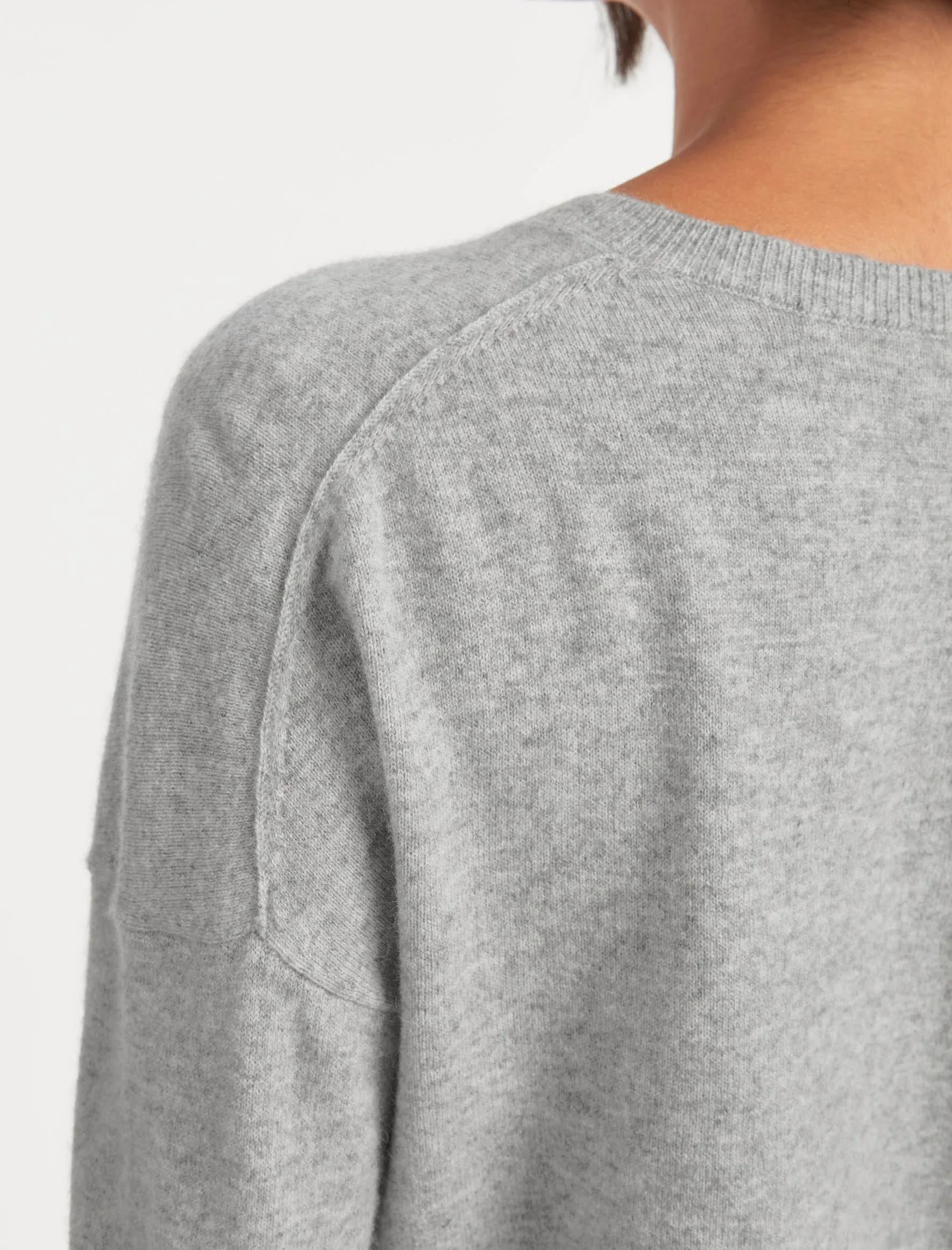 Joely Cashmere Curved Hem Boxy Jumper - Light Grey