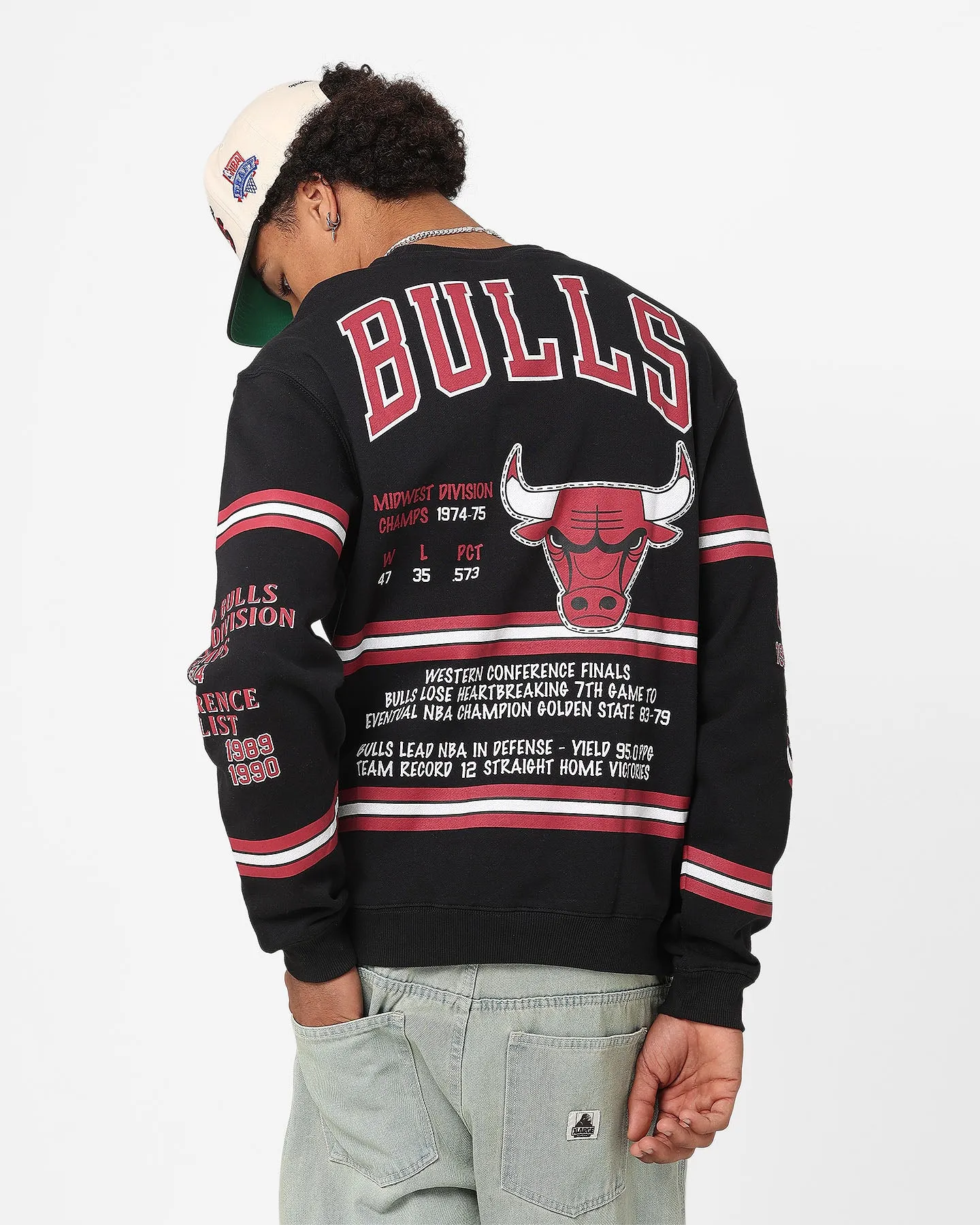 Mitchell & Ness Chicago Bulls World Champions Crewneck Black