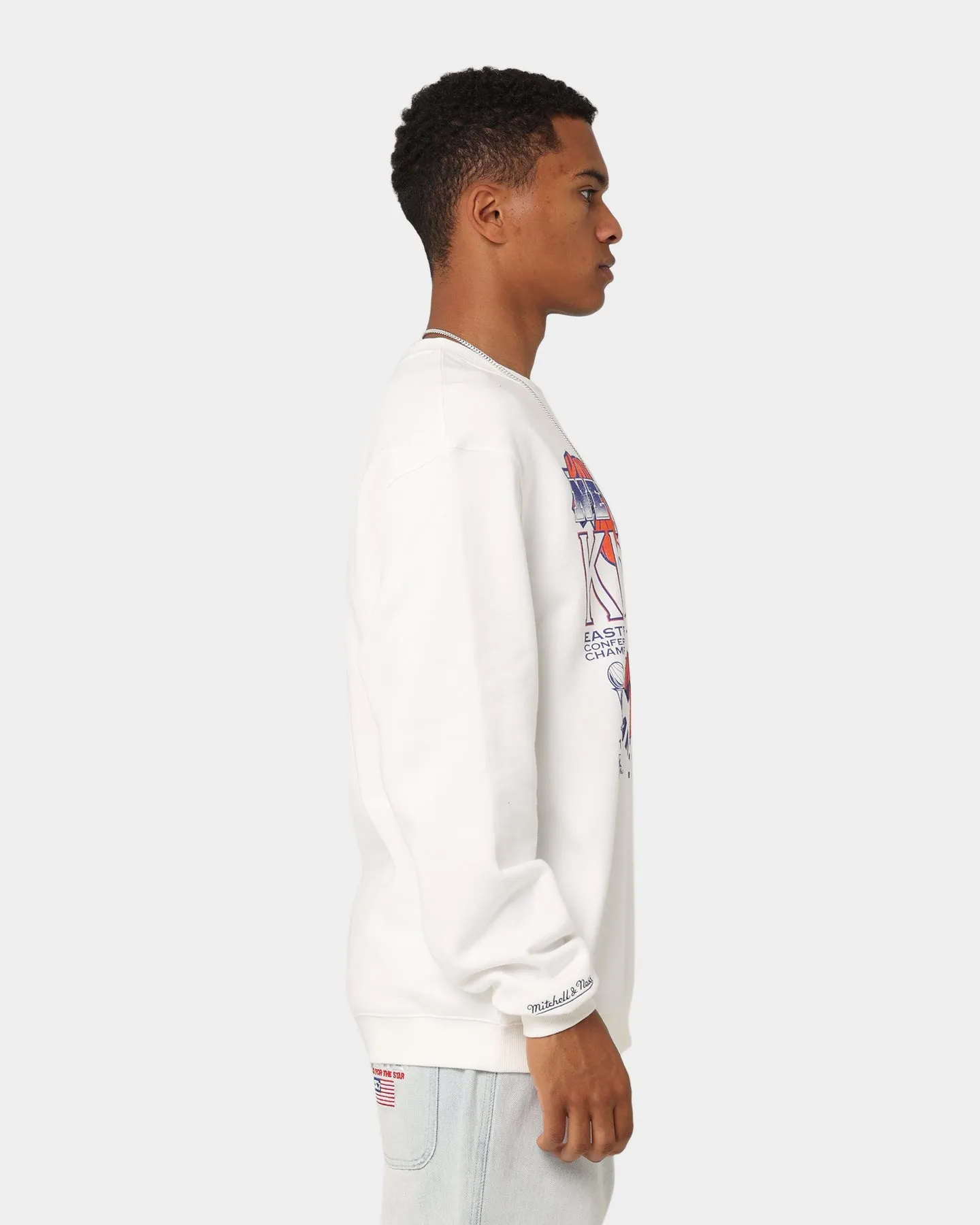 Mitchell & Ness New York Knicks Division Champions Crewneck Vintage White