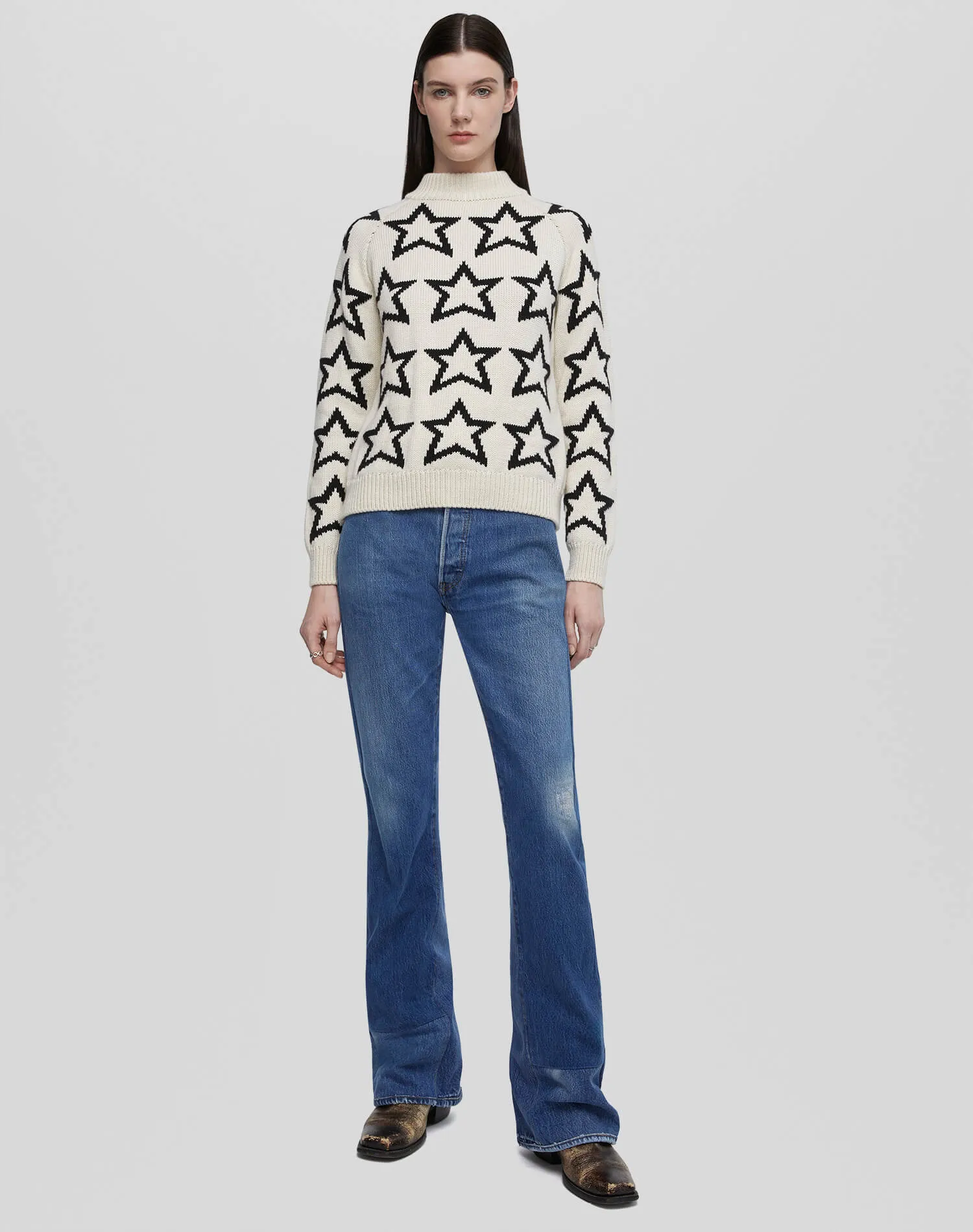 Mock Neck Star Pullover - Ivory/Black